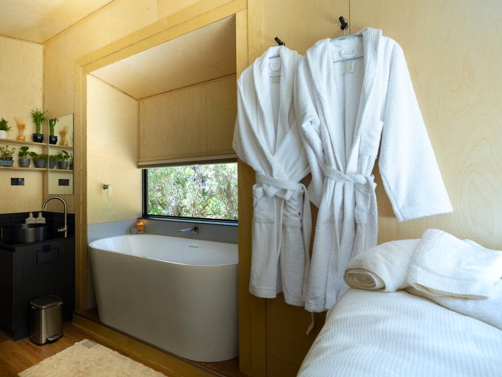 Luxury Tiny Farm Stay Bring Your Horse City Escape, North Dandalup, WA (photo 4)