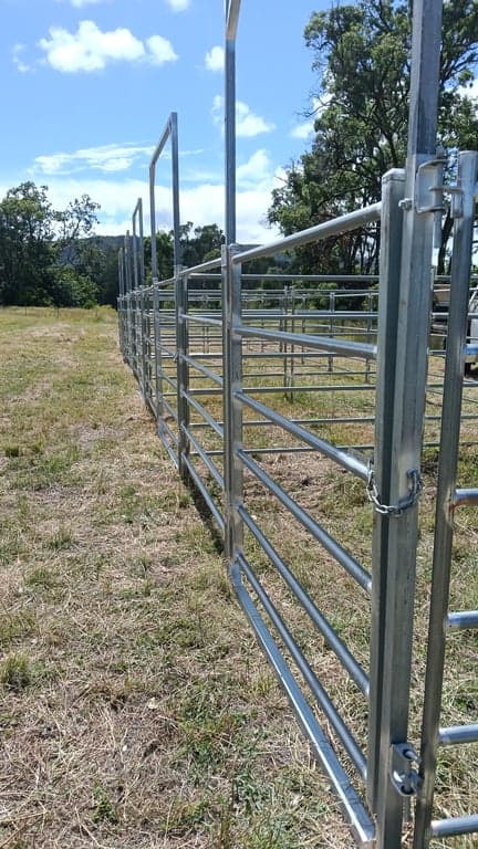 Farm Stay at Safety under Stars and Steel, Hirstglen, QLD