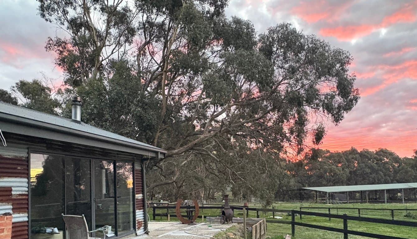 Farm stay with access to trail riding, Woodend, VIC (photo 4)