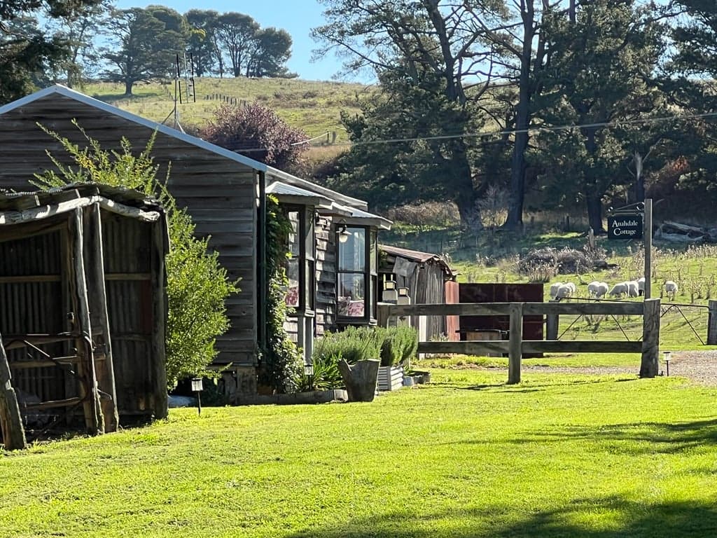 Farm Stay at Anahdale Cottage & Horse Stays, Blayney, NSW (photo 8)