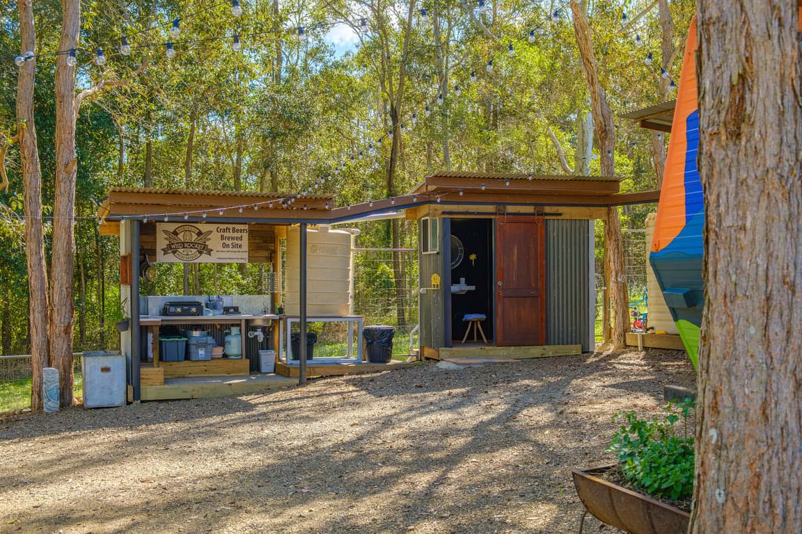 Farm Stay at Your bed & your horses mtr apart. No roughing it., Gheerulla, QLD (photo 7)