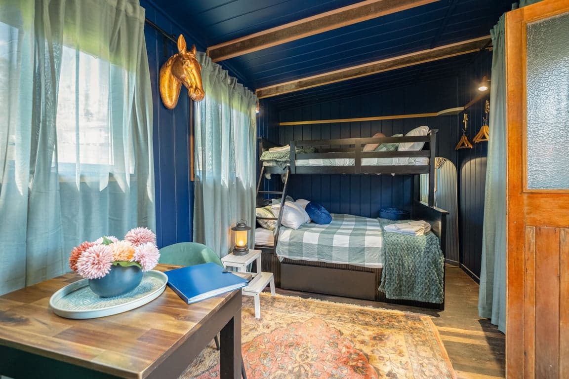 Farm Stay at Your bed & your horses mtr apart. No roughing it., Gheerulla, QLD (photo 5)