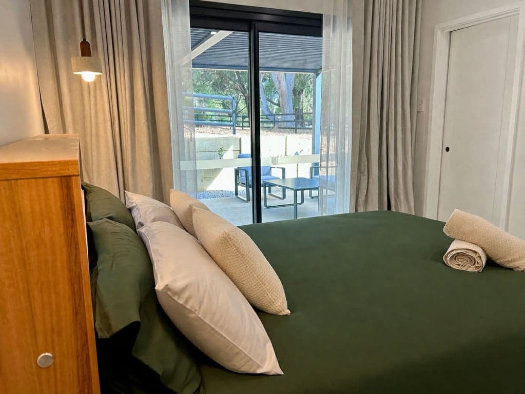 Farm Stay at Luxury Horse Retreat 🐎 | Group Getaway for 16, Herron, WA (photo 5)