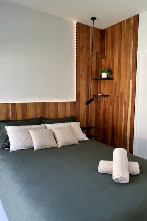 Farm Stay at Luxury Horse Retreat 🐎 | Group Getaway for 16, Herron, WA (photo 3)