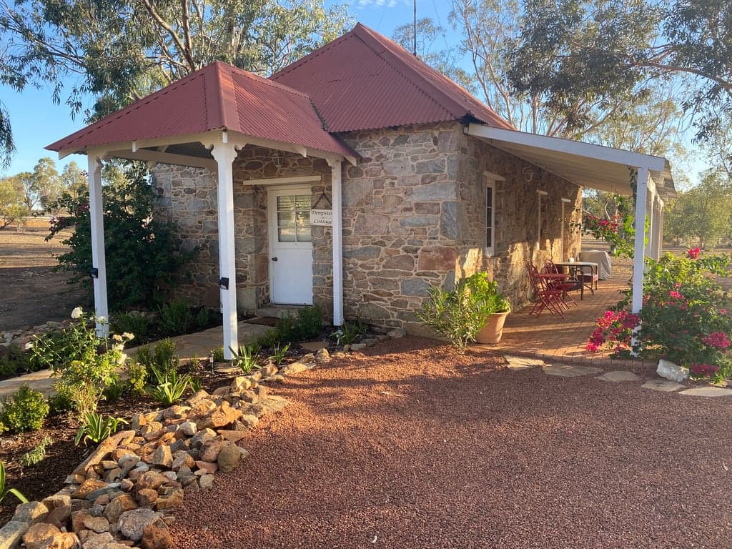 Farm Stay at Accommodation available with space for your horses, Buckland, WA
