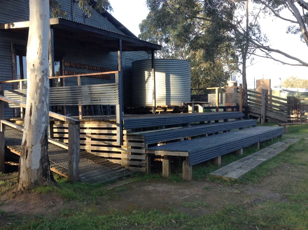 Farm Stay at Holiday with your horse! Accomodation option #1, Mooralla, VIC