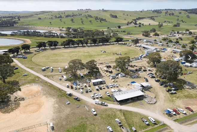 Farm Stay at Coleraine Showgrounds - Horse & Rider Camping