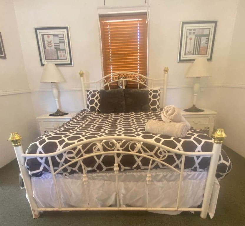 Farm Stay at Accommodation available with space for your horses, Buckland, WA (photo 2)