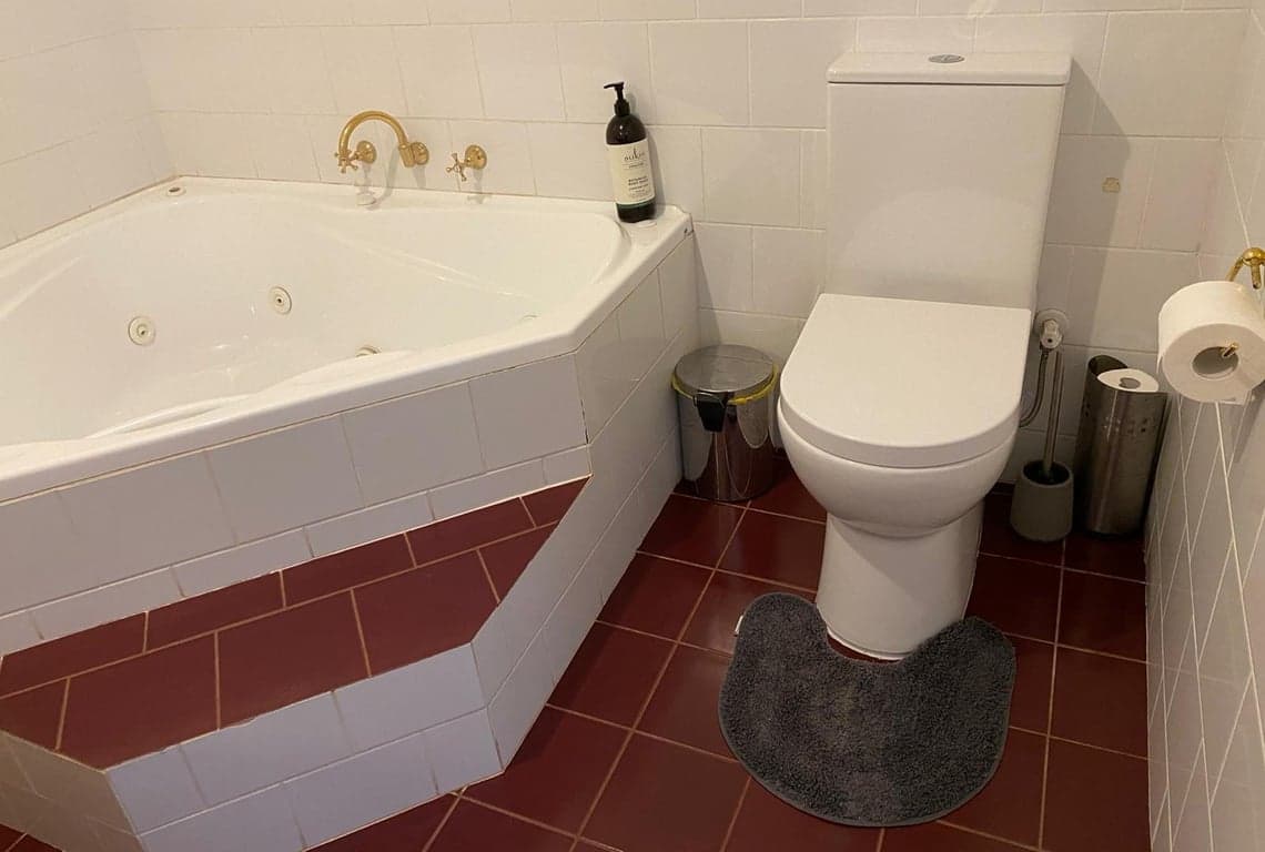 Farm Stay at Accommodation available with space for your horses, Buckland, WA (photo 5)